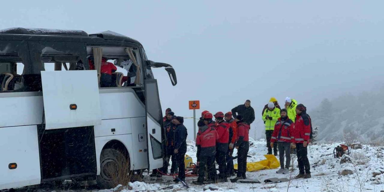 Şehitleri Anmak İçin Gittikleri Şehirde Ölen 2 Kişi Memleketleri Kocaeli’de Toprağa Verildi