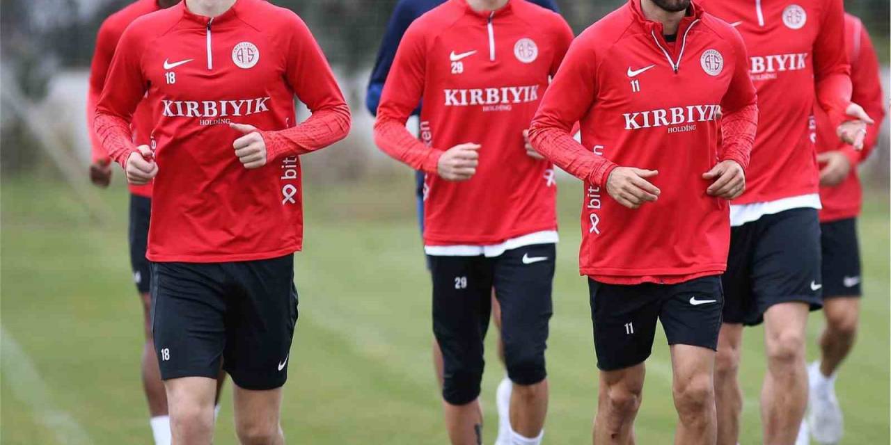 Antalyaspor, Pendikspor Maçı Hazırlıklarına Başladı