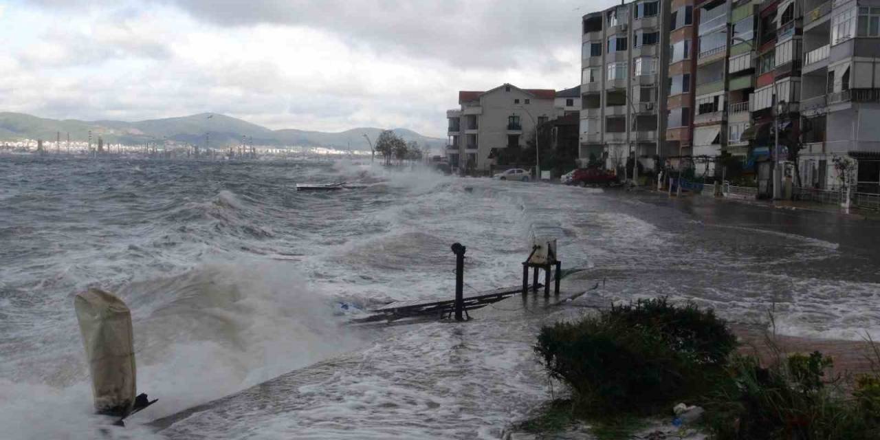 Kocaeli Valiliğinden Fırtına Uyarısı