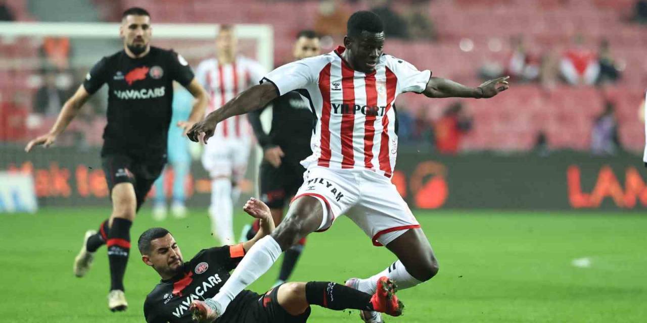 Trendyol Süper Lig: Samsunspor: 0 - Fatih Karagümrük: 0 (İlk Yarı)
