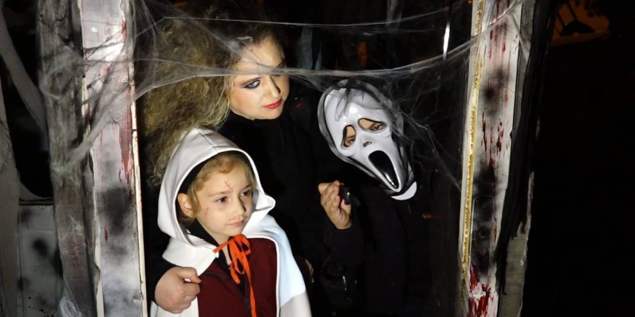 Kırklareli’nde Asırlık Balkan Geleneği ’koleda’ Kutlandı