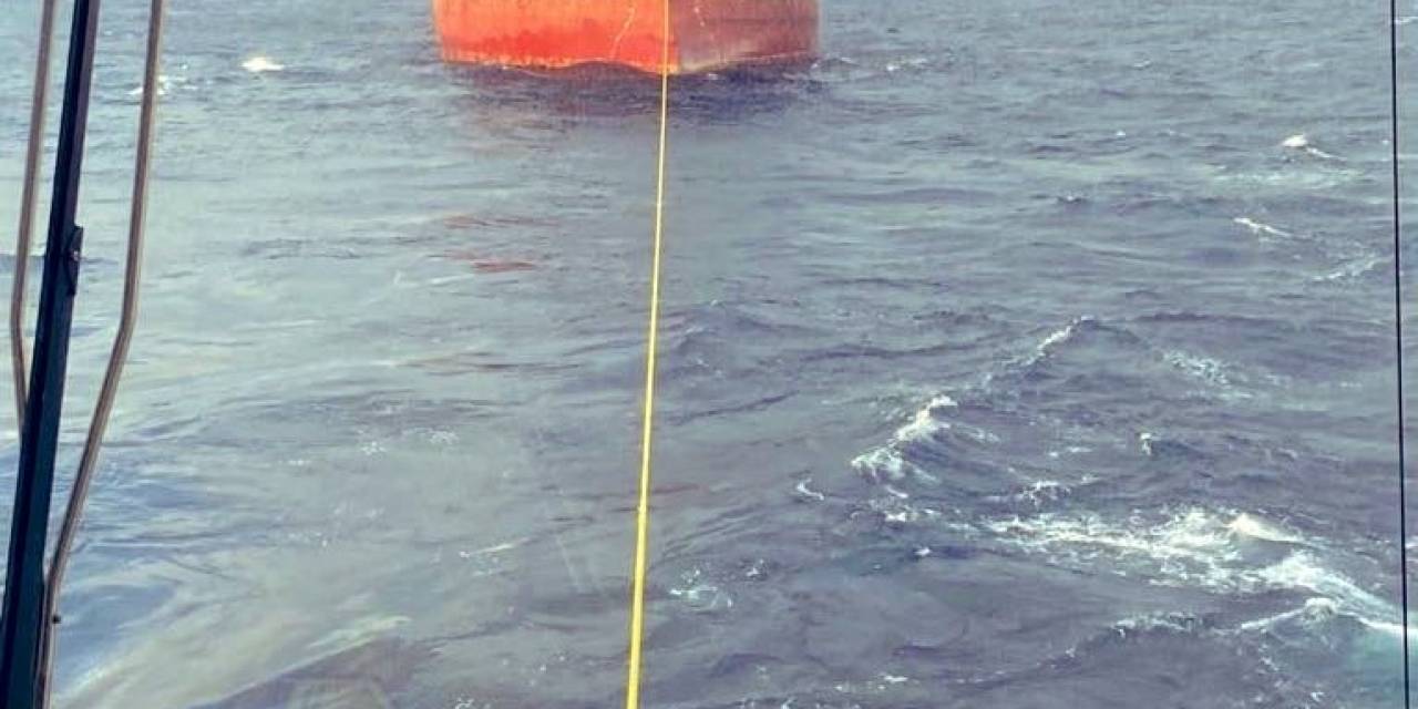 Çanakkale Boğaz’ında Makine Arızası Yapan Tanker Kurtarıldı