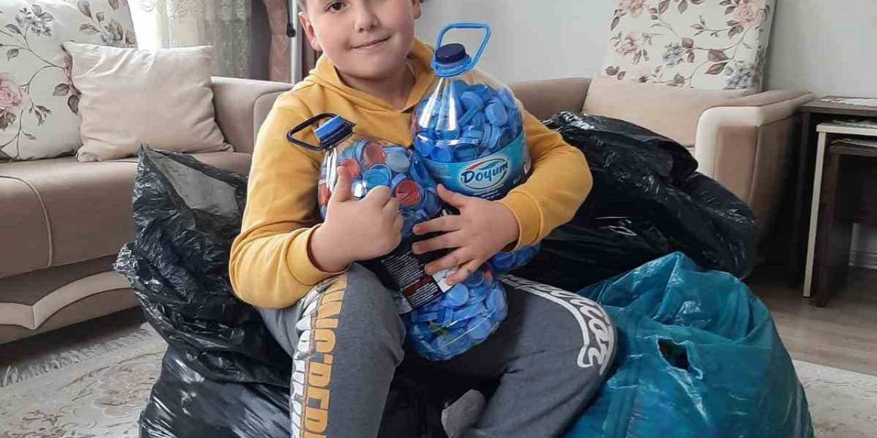 Erzincanlı Minik, Engelliler İçin 60 Bin ‘Mavi Kapağı’ Bin Kilometreden Getirtti