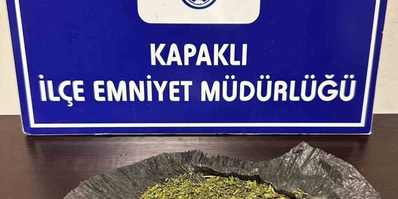 Devriye Gezen Polis Ekipleri Uyuşturucu Ele Geçirdi