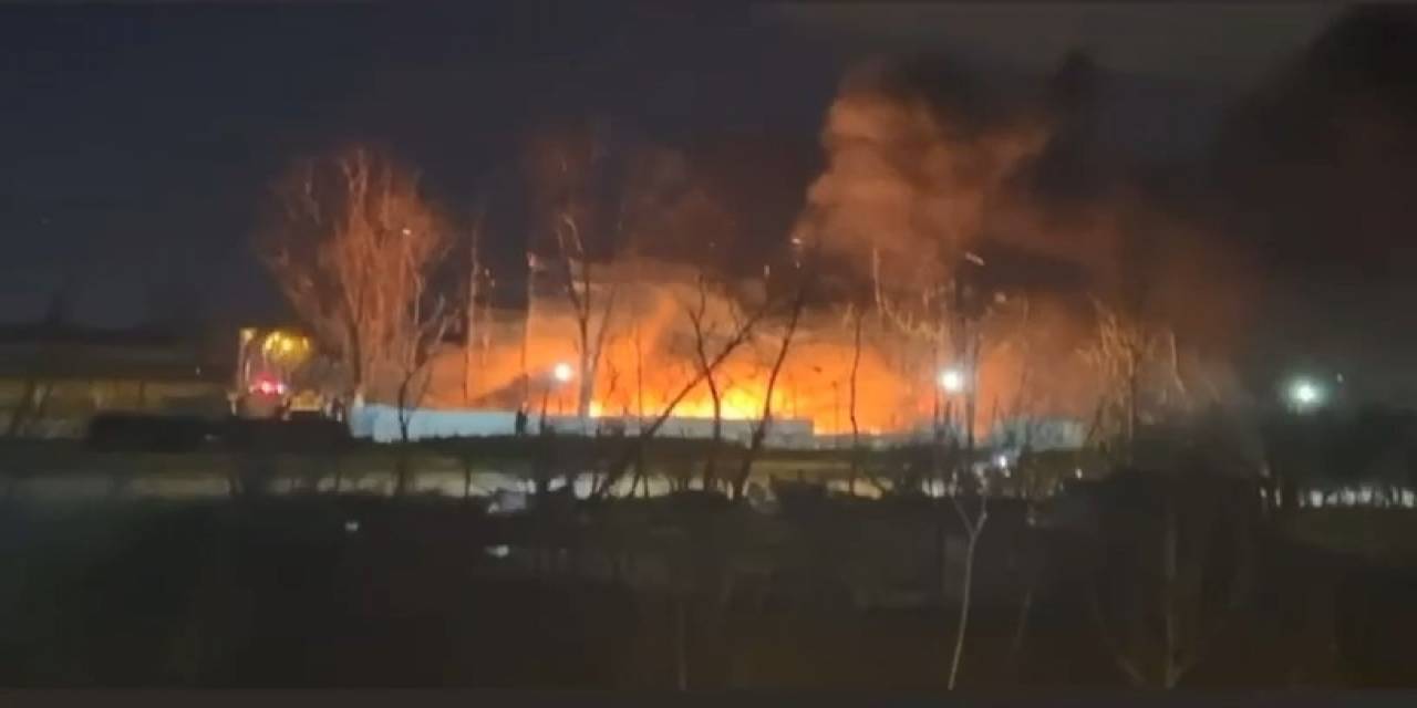 Bursa’da Geri Dönüşüm Deposunda Korkutan Yangın