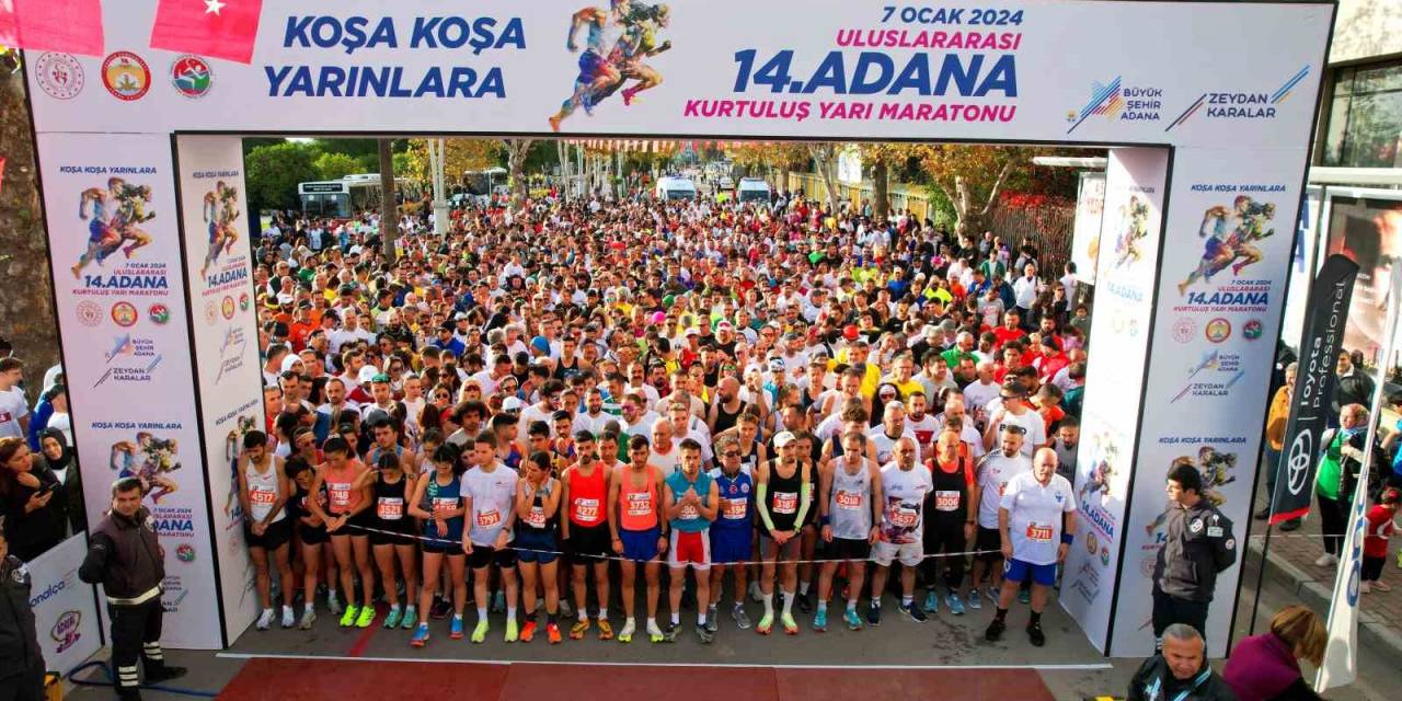 Tarihin İçinde Maraton Koşusu Renkli Görüntülere Sahne Oldu