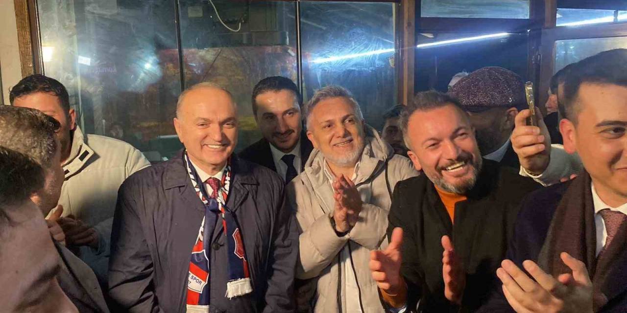 Faruk Özlü’ye Düzce’de Tulum Ve Davul-zurnalı Karşılama