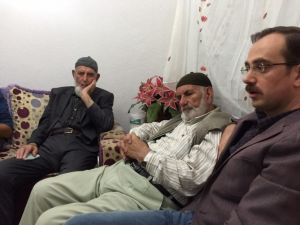 Ak Partili Vekil, Ev Ev Dolaşarak Türk-kürt Kardeşliğini Anlatıyor