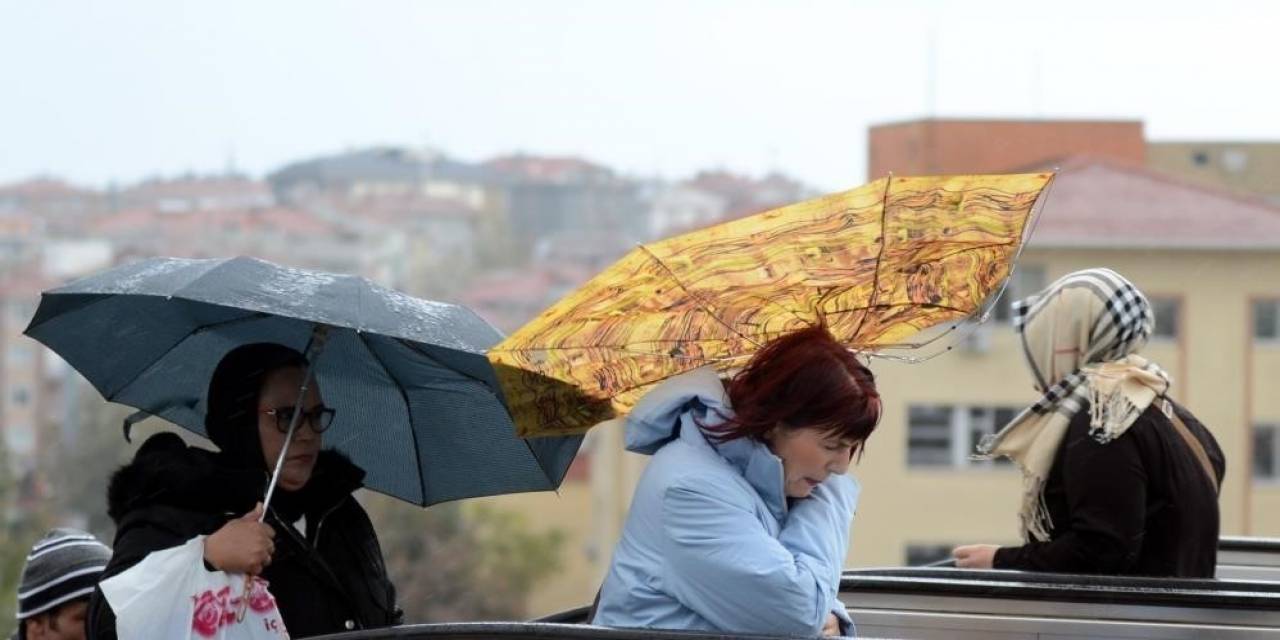 Meteorolojiden Kuvvetli Rüzgar Ve Fırtına Uyarısı