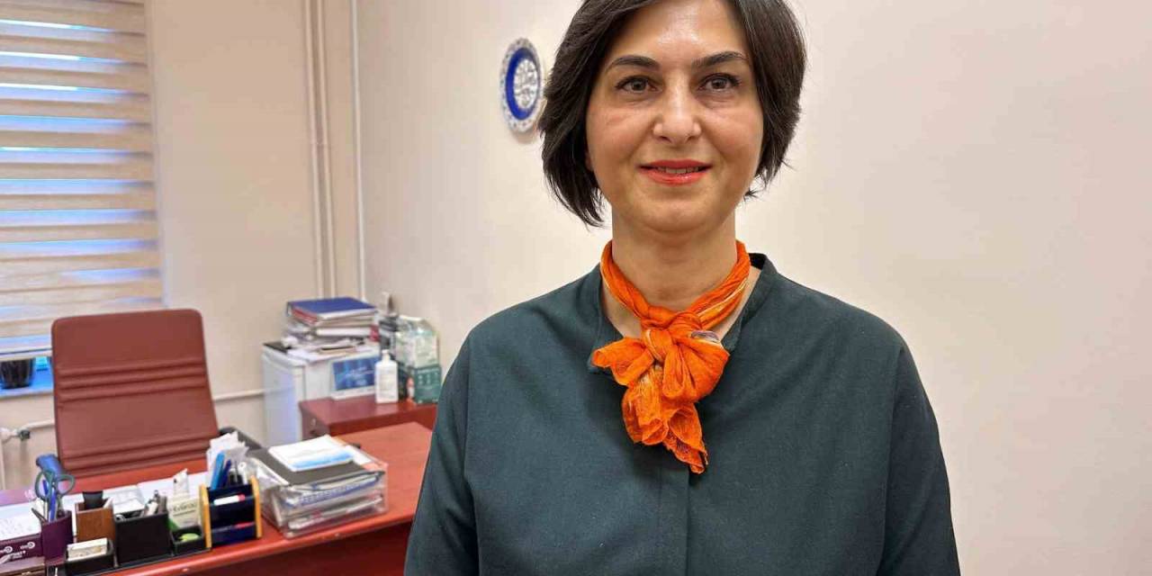 Prof. Dr. Elif Doyul Kartal Sık Görülen Enfeksiyon Hastalıklarının ‘Domuz Gribi’ Olmadığını Söyledi