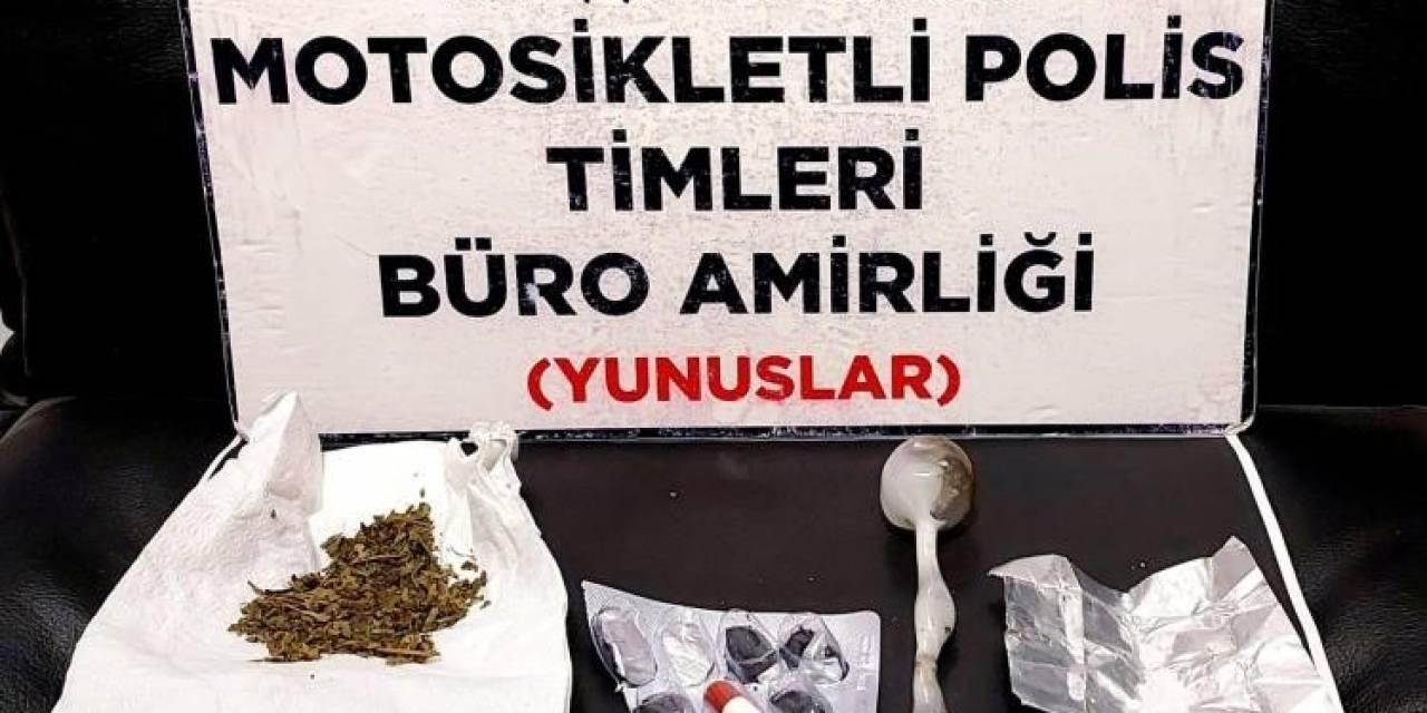 Kütahya’da 4 Kişinin Üzerinde Uyuşturucu Ele Geçirildi