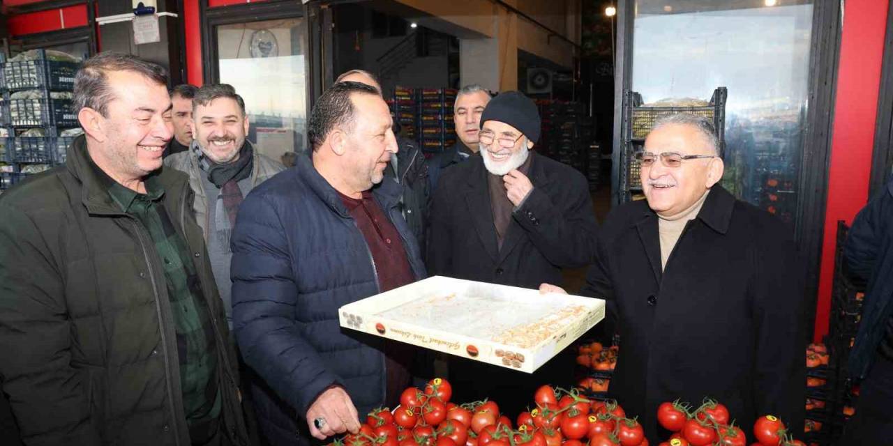 Başkan Büyükkılıç, Hal Esnafıyla Bir Araya Geldi