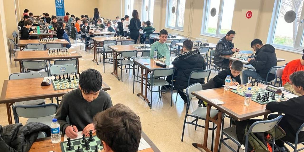 Afyonkarahisar’da ‘Satranç Turnuvası’ Gerçekleştirildi