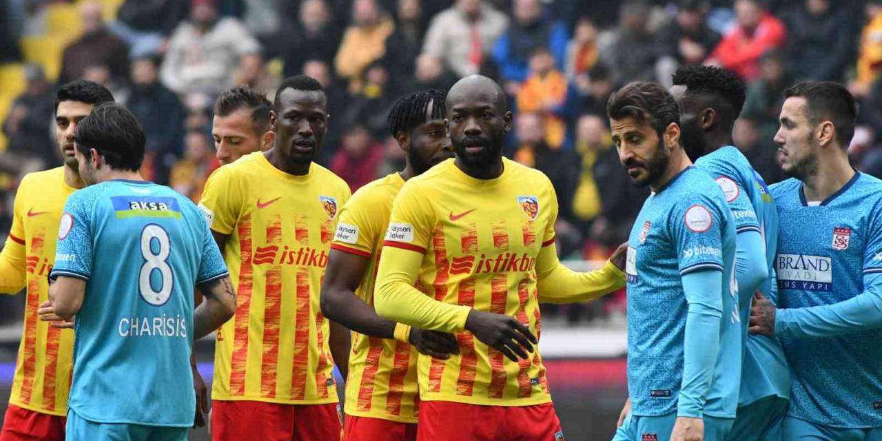 Stephane Bahoken 3. Golünü Attı