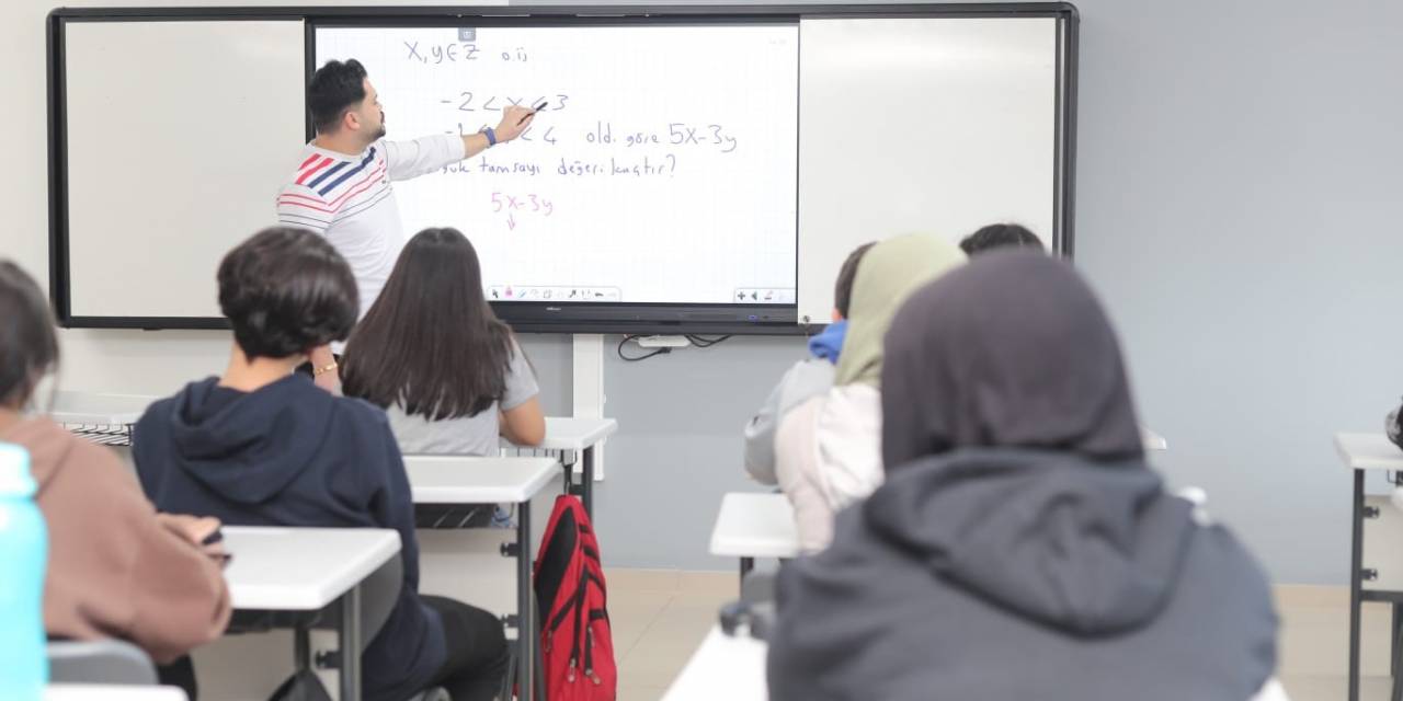 Gebzeli Öğrencilerin Yeni Gözdesi: "Güzide Gençlik Merkezi"