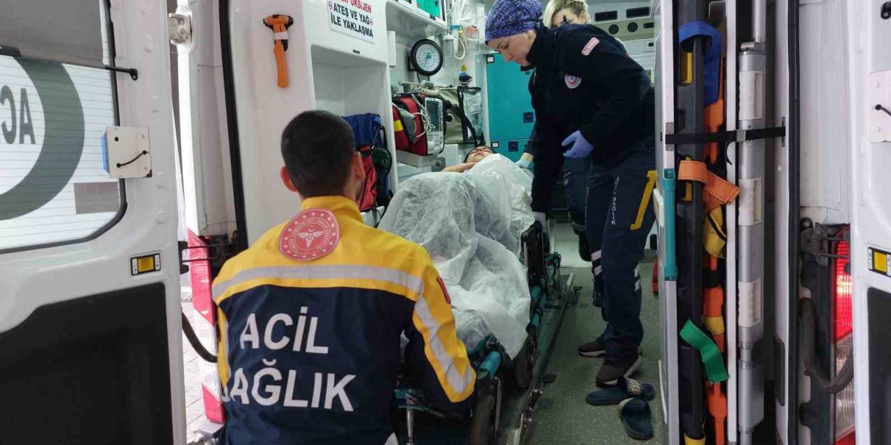 Üzerine 6. Kattan Halı Düşen 17 Yaşındaki Kız Hastanelik Oldu
