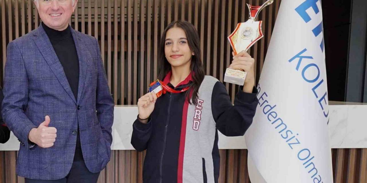 Erdem Koleji Öğrencisi 1 Ay İçerisinde İl Birincisi Ve İl İkincisi Oldu