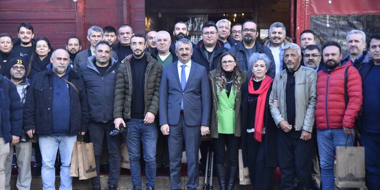 Vali Sezer, 10 Ocak Çalışan Gazeteciler Günü’nde Gazetecilerle Kahvaltıda Bir Araya Geldi