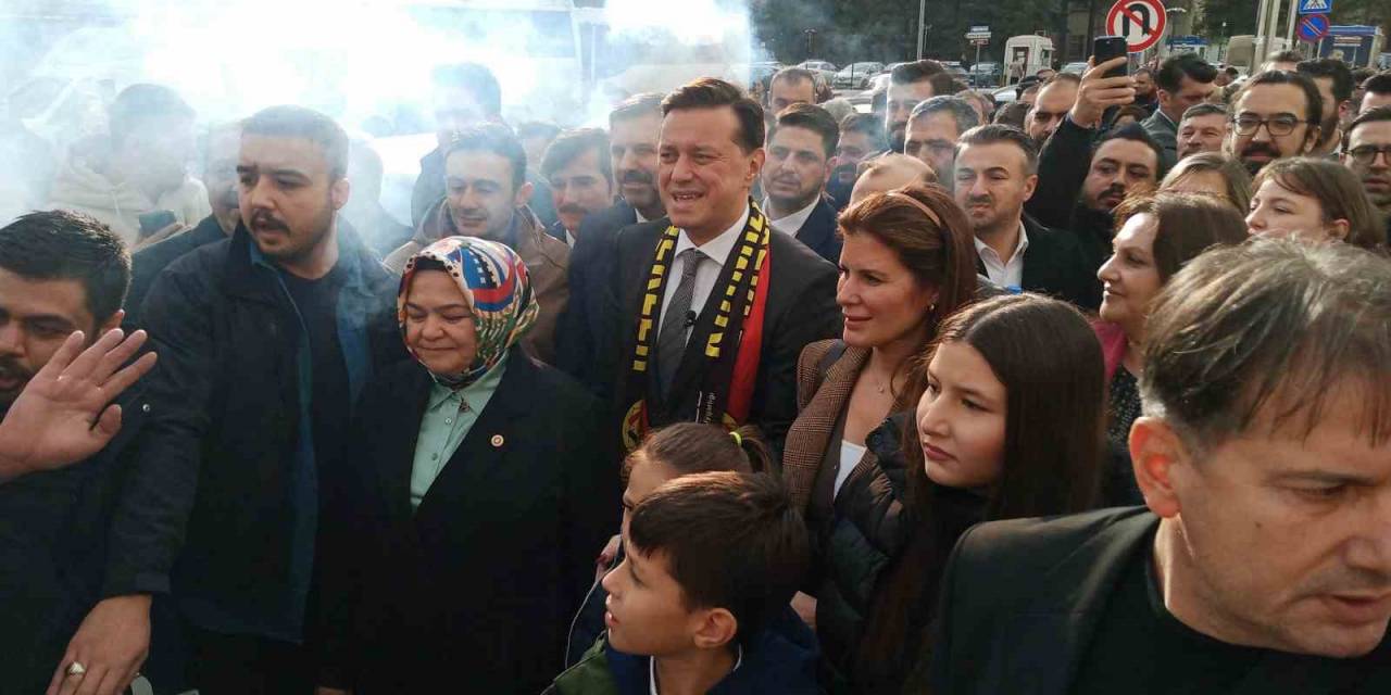 Büyükşehir Belediye Başkanı Adayı Hatipoğlu, Eskişehir’de Coşkuyla Karşılandı