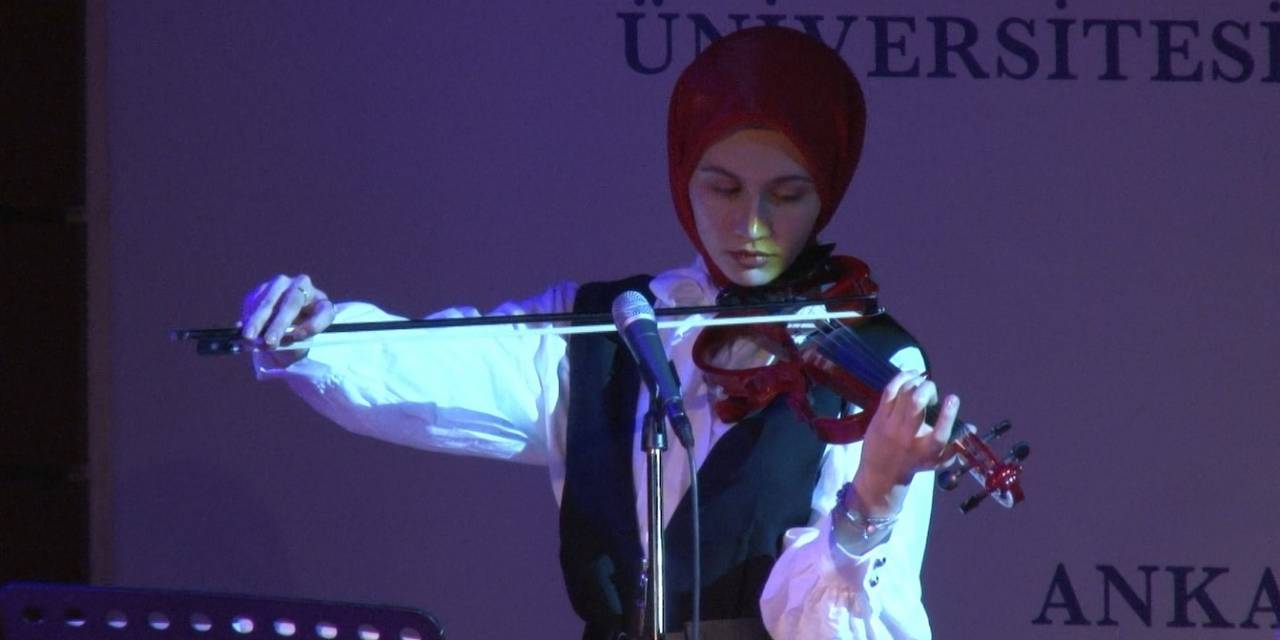 Ankara’da Tıp Fakültesi Öğrencilerinden Depremzedeler İçin Konser