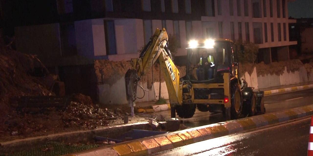 Pendik’te Aşırı Yağış Nedeniyle İstinat Duvarı Çöktü
