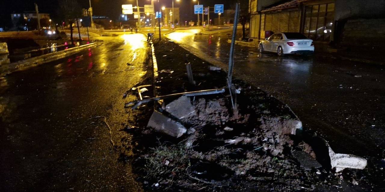Takla Atan Cip Alev Aldı: 2 Yaralı