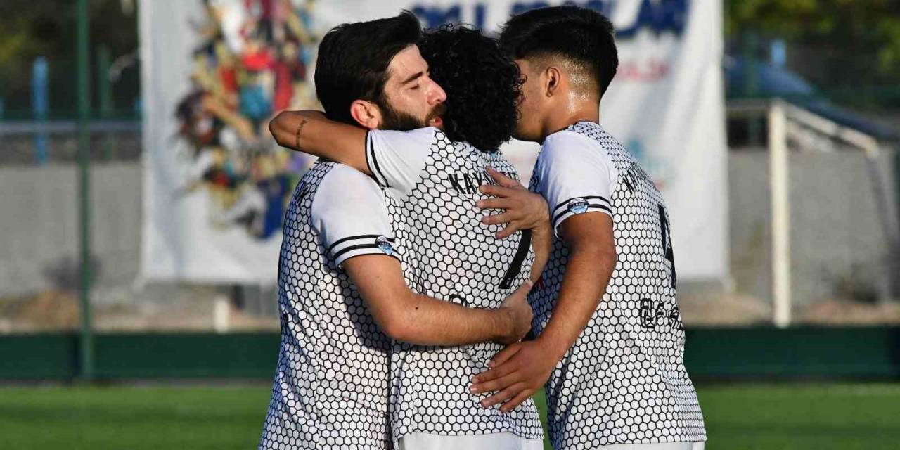 Kayseri Atletikspor: 3 - Kayseri Şekerspor: 1
