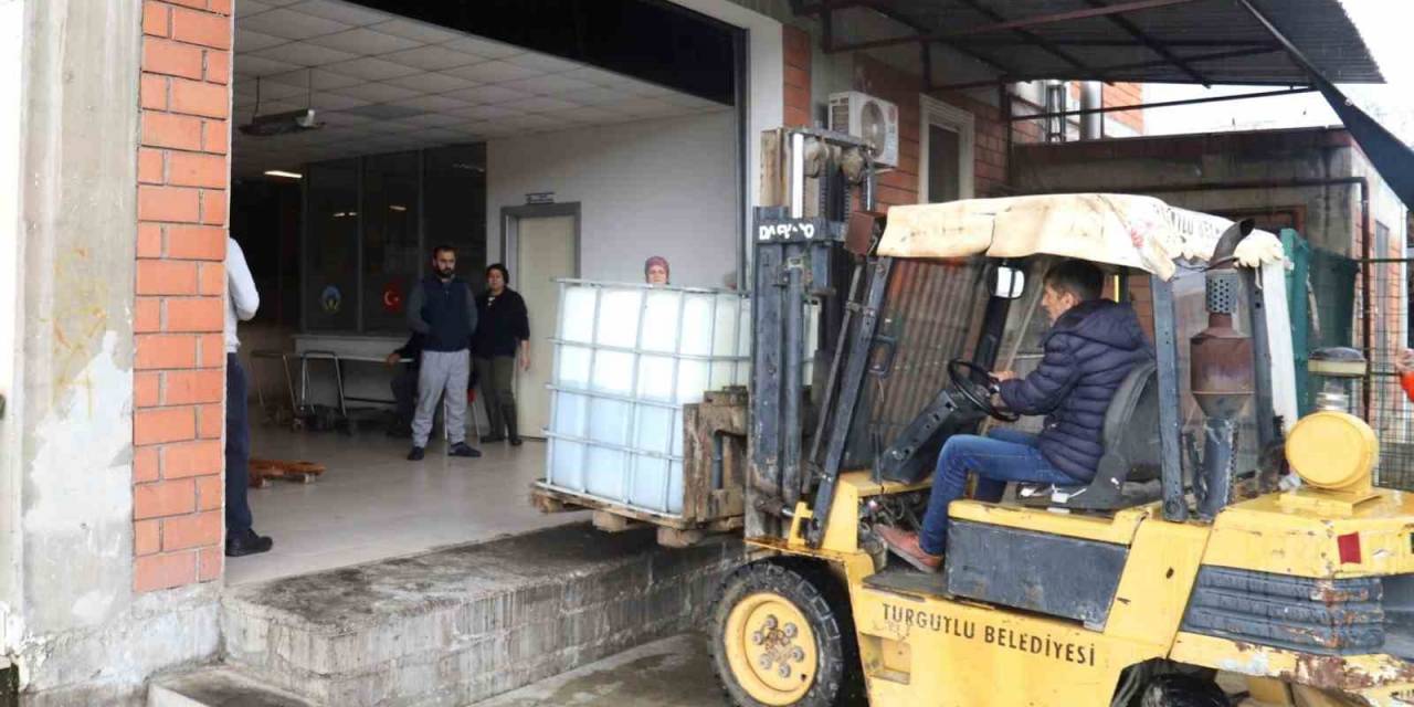 Turgutlu Belediyesinin Zeytinleri, İhtiyaç Sahiplerine Aş Oluyor