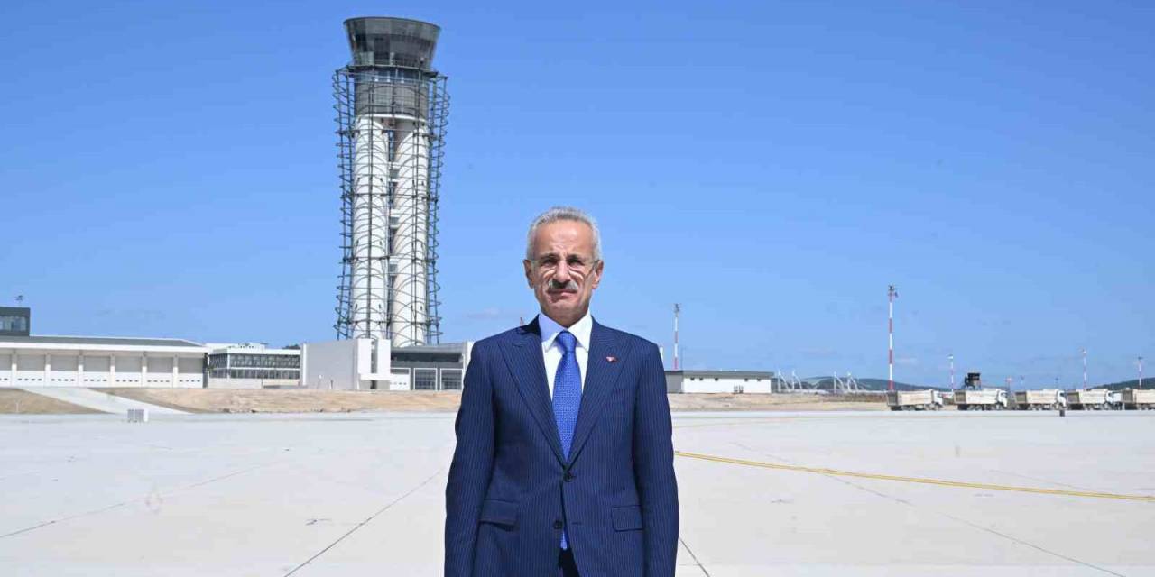 Bakan Uraloğlu: “Havalimanı Kurtarma Ve Yangınla Mücadele Ekiplerimiz Yolcu Ve Uçuş Emniyeti İçin Yedi Yirmi Dört Görev Başında”