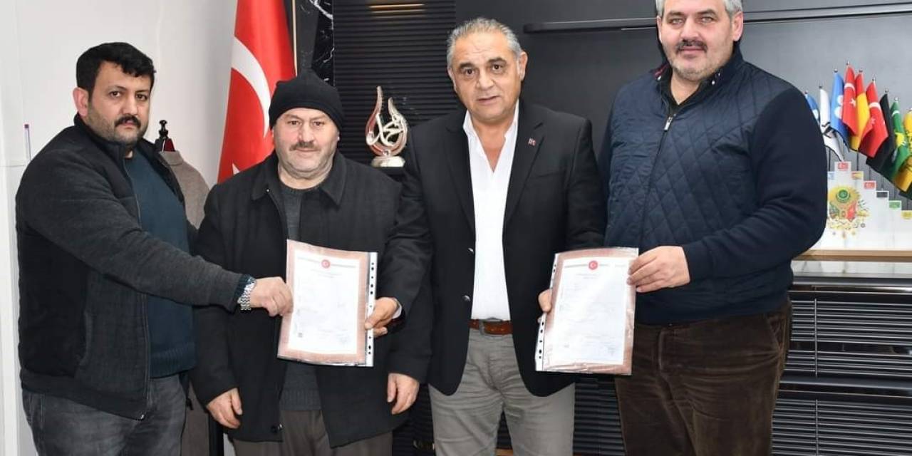 Depremde Ağır Hasar Alan Dükkanlar Sahiplerine Teslim Ediliyor