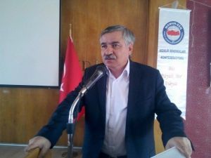 Eğitim-bir-sen Genel Başkan Yardımcısı Latif Selvi: