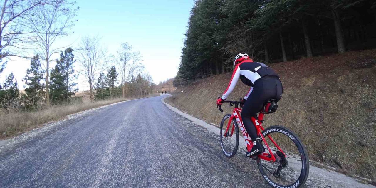 Eskişehirli 22 Bisikletli Şehitleri Anmak İçin 85 Kilometre Yol Kat Ettiler