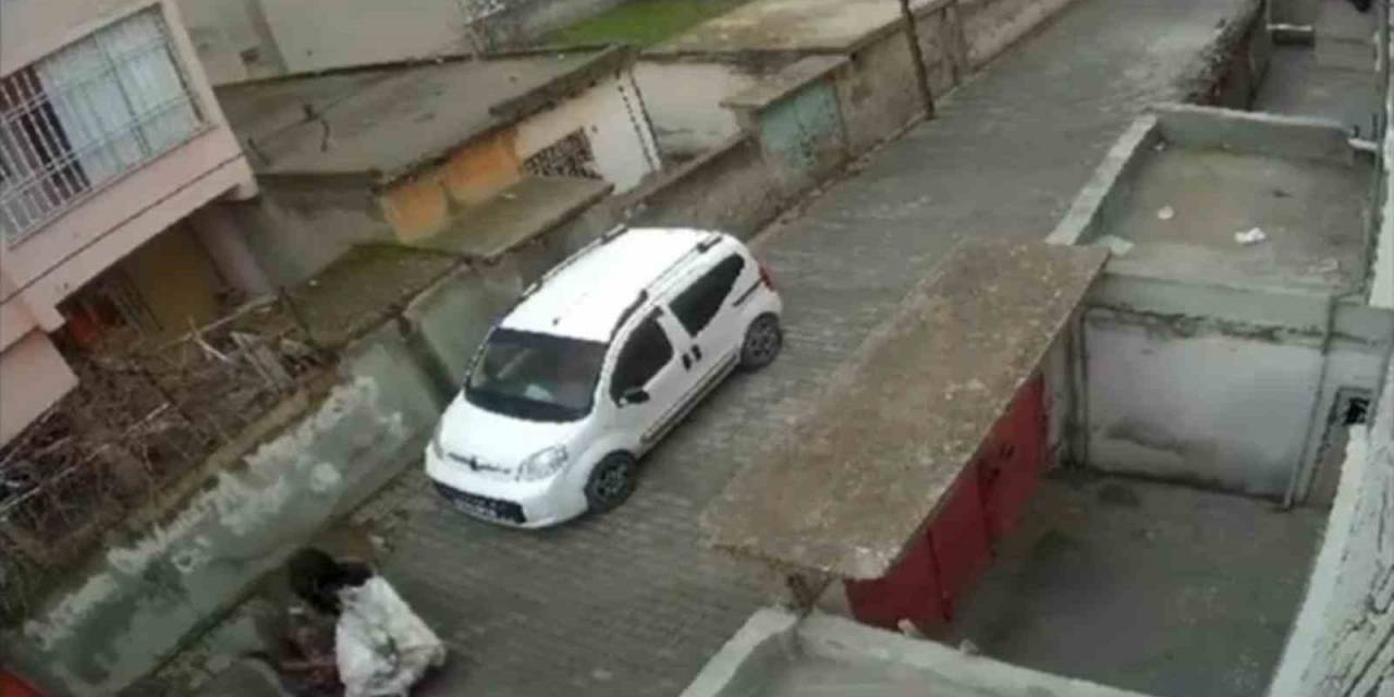 Batman’da Rögar Kapağı Hırsızlığı Güvenlik Kamerasında