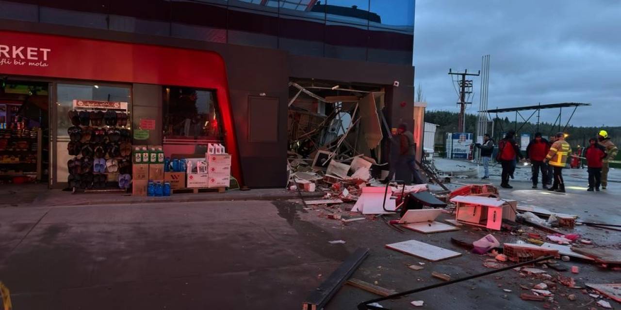 Balıkesir’de Akaryakıt İstasyonunda Patlama: 2 Yaralı
