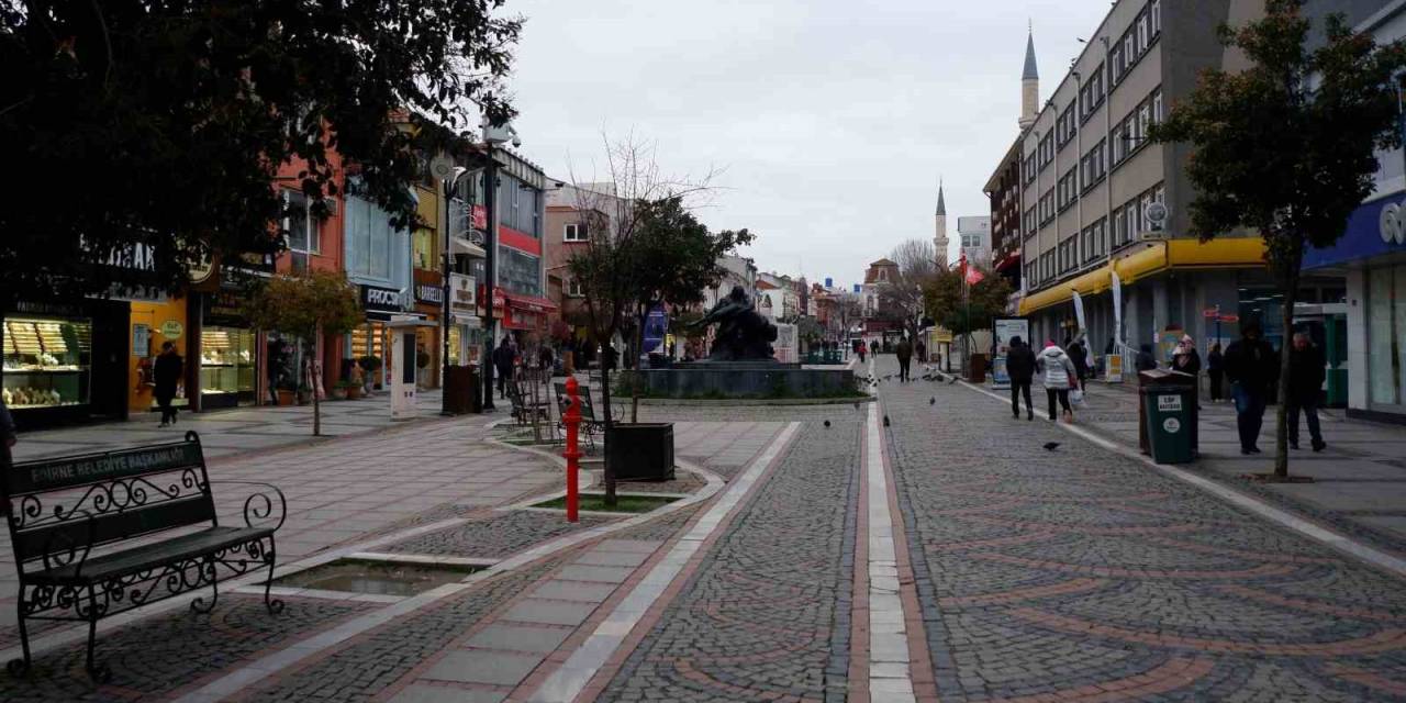 Edirne’de Görüntüler Pandemi Dönemini Hatırlattı