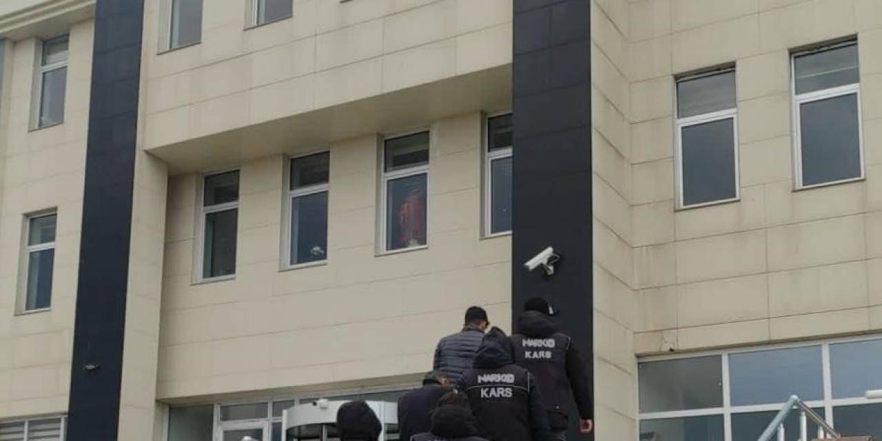Kars’ta Uyuşturucu Ele Geçirildi