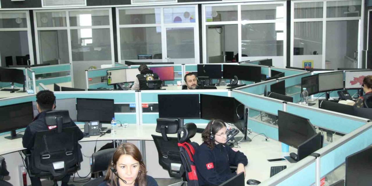 Kedisi Mama Yemeyen 112’yi Arıyor