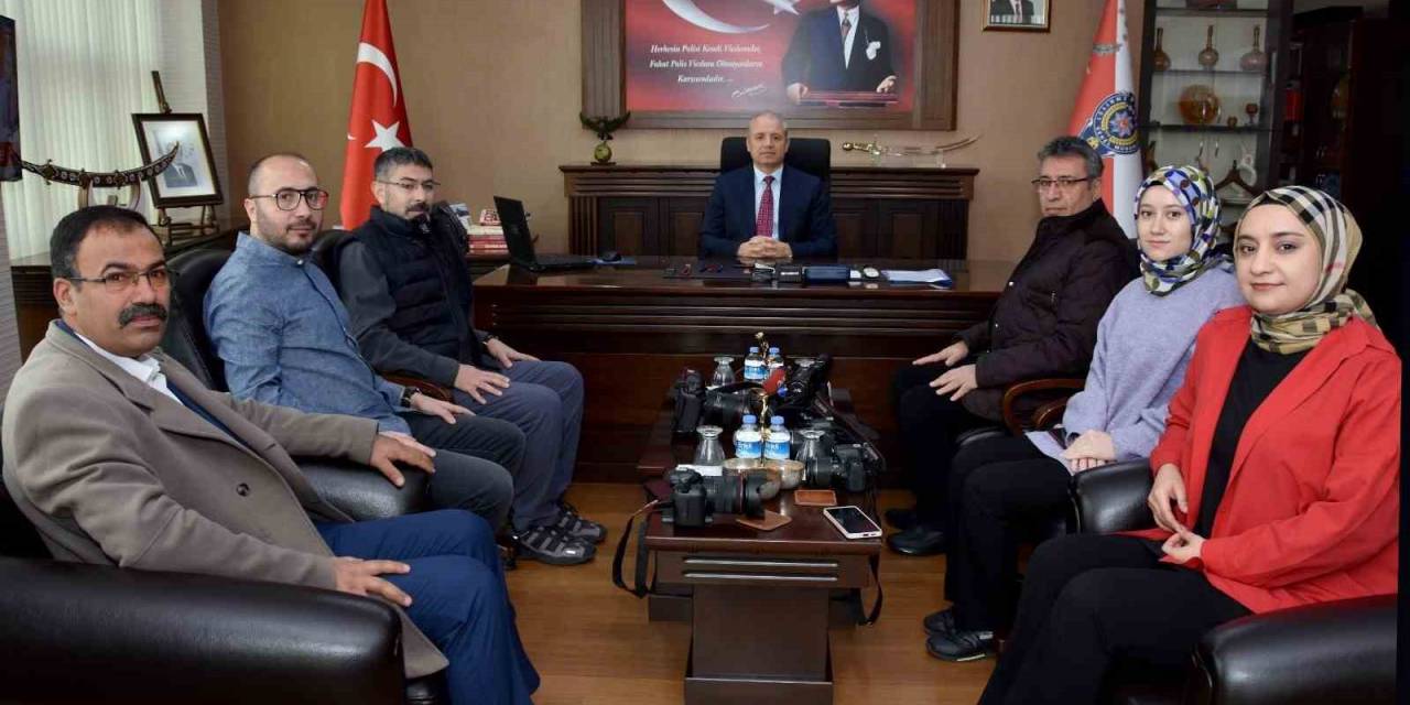 Habere Giden Gazeteciler Haber Oldu