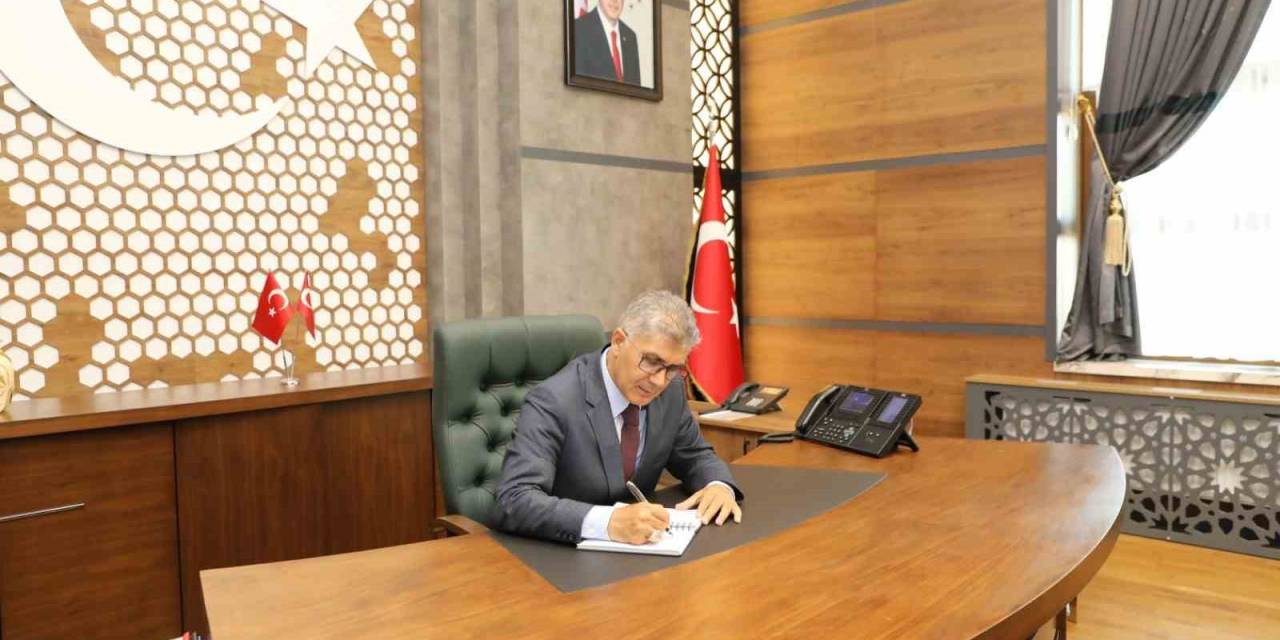 Vali Cahit Çelik’ten 10 Ocak İdareciler Günü Mesajı