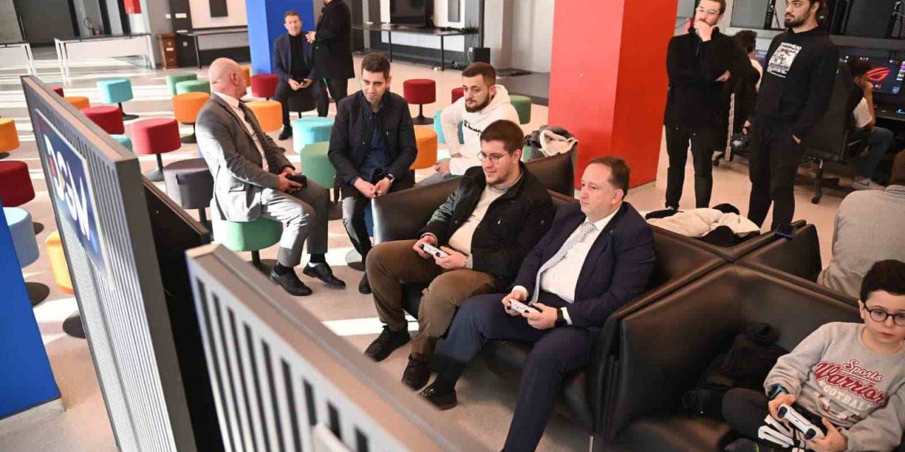 Başkan Orkan Gençlerle Biraraya Geldi