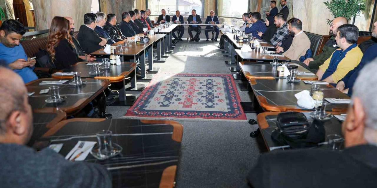 Özdemir’den Basın Mensuplarına: "Sizin Yaptığınız Görev Vatandaşımız İçin Çok Önemli"