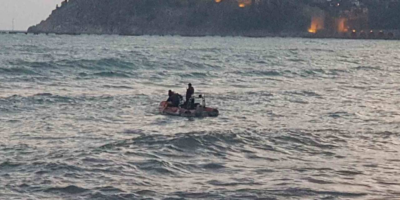 Alanya’da Denizde Boğularak Ölen Turistin Ülkesinde Firari Asker Olduğu Belirlendi