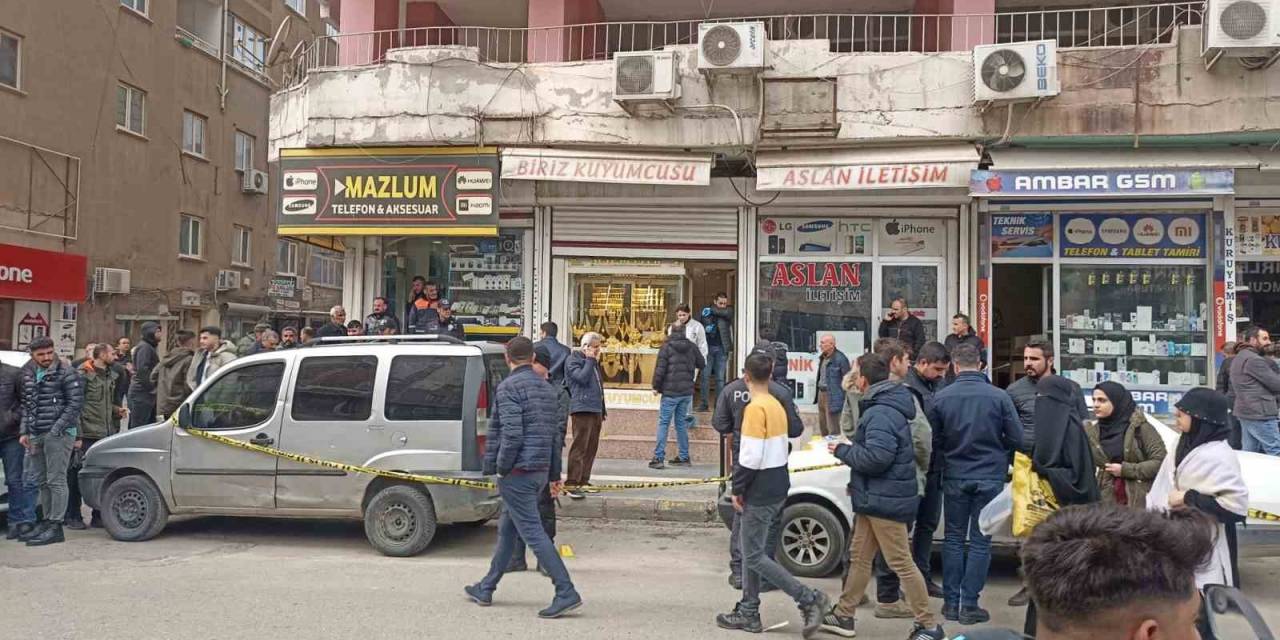 Mardin’de Maskeli Şahıslardan Kuyumcuya Silahlı Saldırı