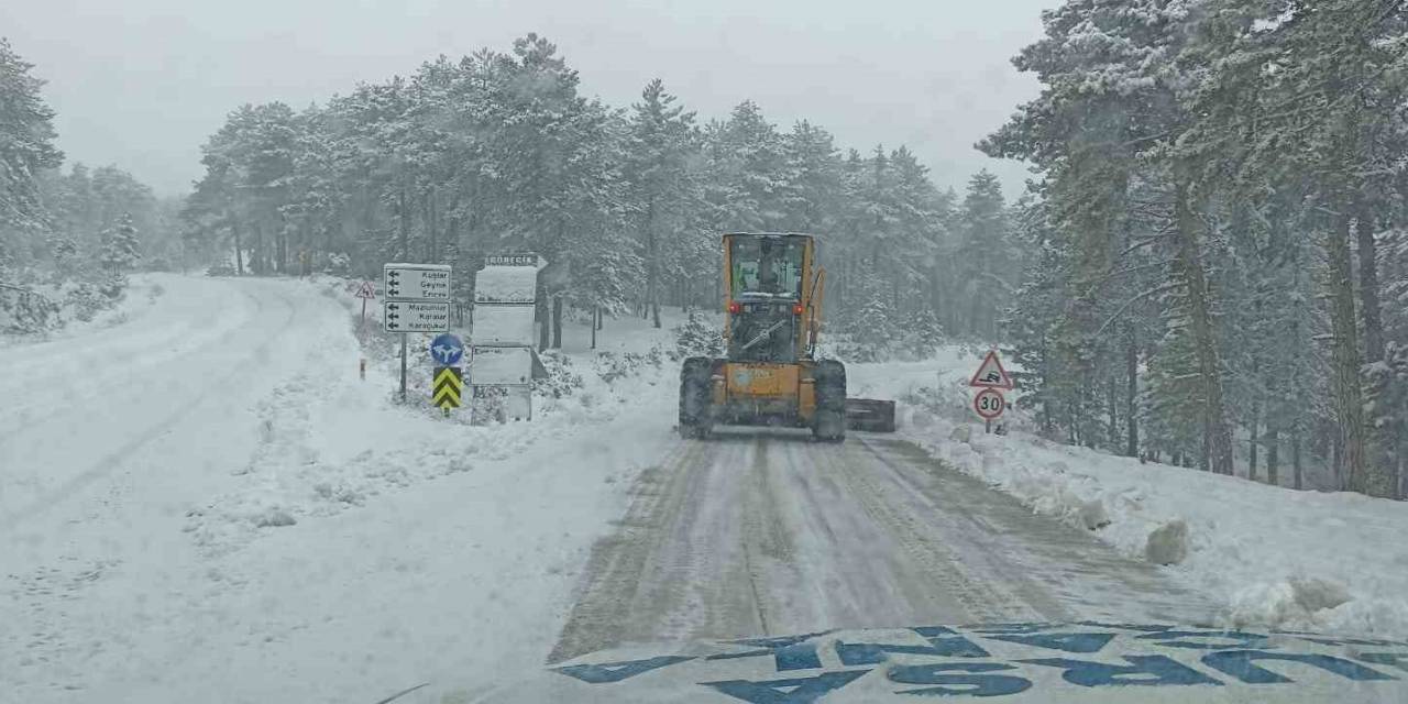 Bursa’da 56 Mahallede Kar Mesaisi