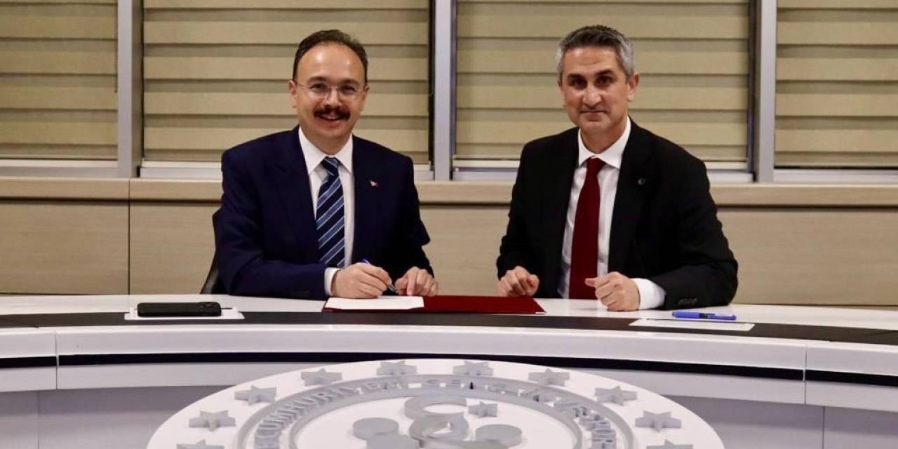 Siirt Atatürk Stadı Tribün İnşaatı Tamamlanıyor