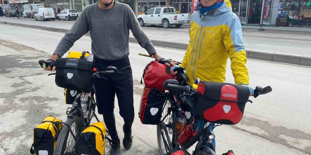 Bisikletleriyle Dünya Turuna Çıkan İsviçreli Çift Konya’da Mola Verdi