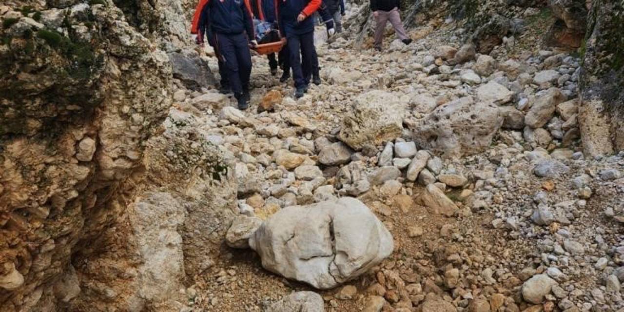 Isparta’da Kayıp Olarak Aranan Yaşlı Adam Dere Yatağında Ölü Bulundu