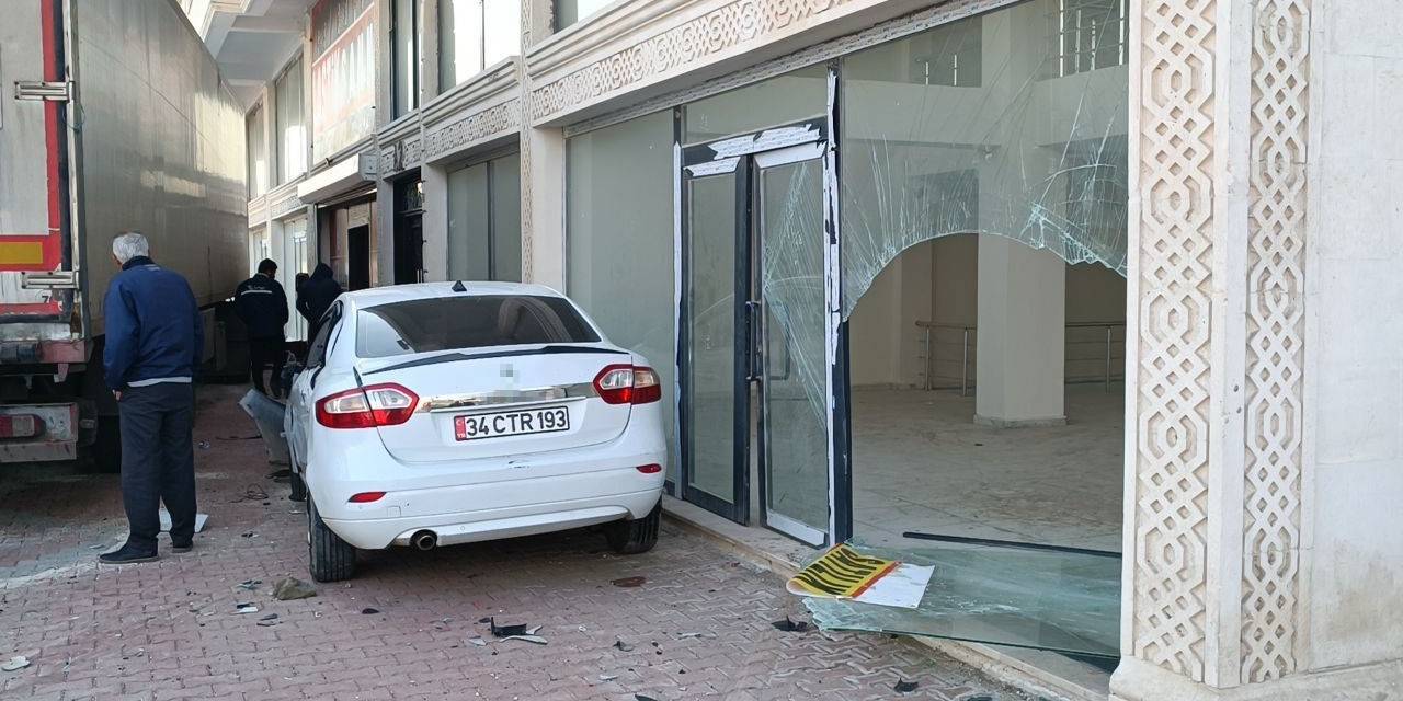 Mardin’de Kontrolden Çıkan Tır, Üç Araç Ve Bir İşyerine Zarar Verdi: 2 Yaralı