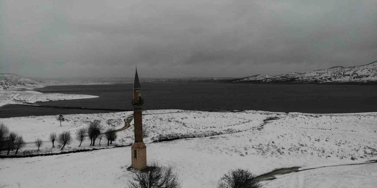 Eskişehir’de Havadan Görüntülenen Kar Manzaraları Mest Etti