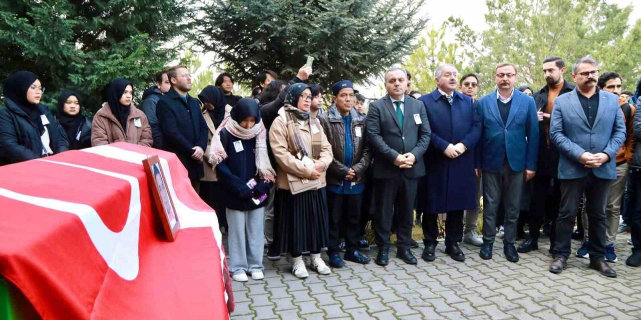 Hayatını Kaybeden Endonezyalı Erü Öğrencisi Törenle Son Yolculuğuna Uğurlandı